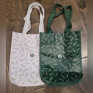 Limited Edition holiday lululemon small shopping bags set of 2